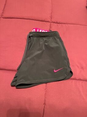 Nike Dri-FIT Dark Grey & Fuchsia Pink Accented Performance Shorts